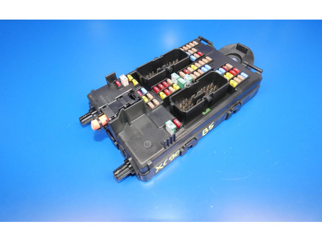 Блок предохранителей 31682732, K067R Volvo XC90