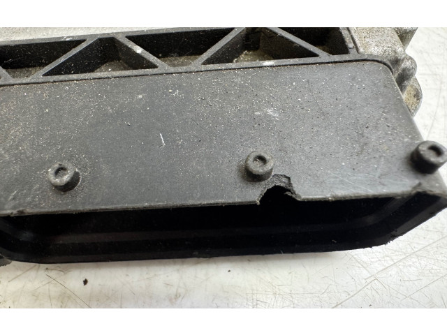 Řídící jednotka 03G906016DM, 0281011882 Volkswagen Caddy 2006