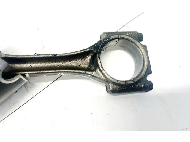  Поршень с шатуном    Skoda Fabia Mk1 (6Y)  
