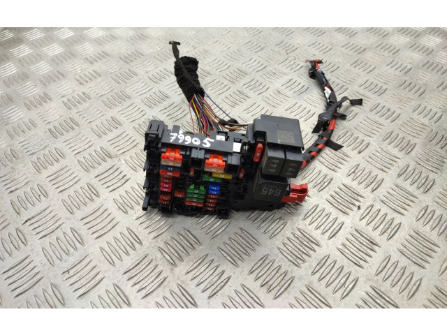 Блок предохранителей 5Q0937615C Audi A3 S3 8V