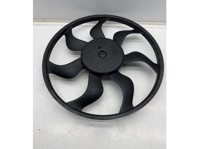 Вентилятор радиатора     T78717B, A18111501AA    Renault Clio V 