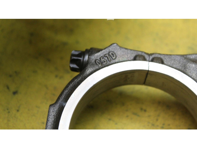 Píst    Audi A8 S8 D3 4E     