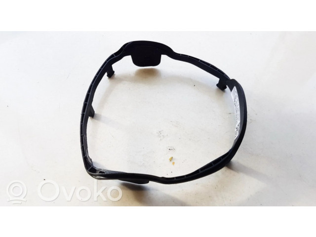 Другая деталь салона