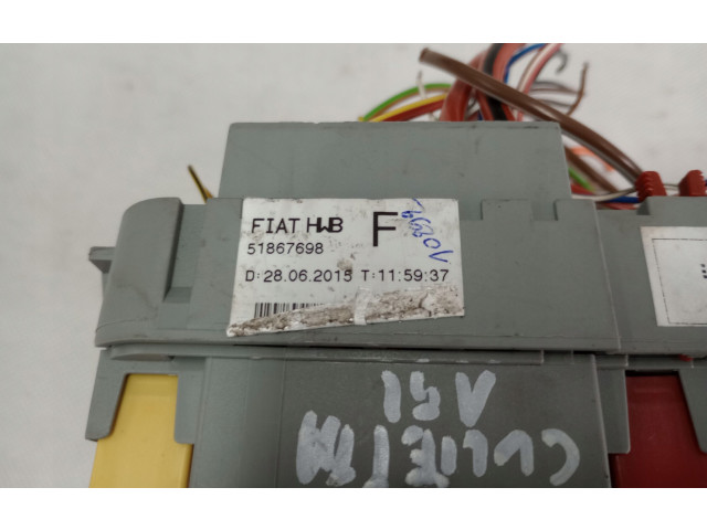 Блок предохранителей 51867698   Alfa Romeo Giulietta    