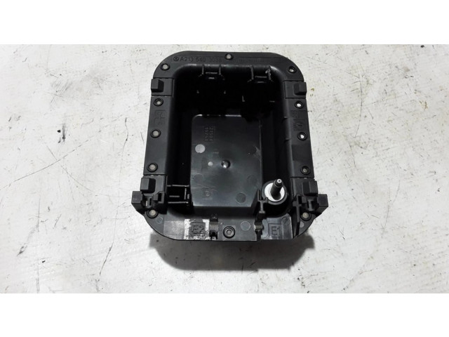 Pojistková skříňka A2135403038 Mercedes-Benz E W213 2019