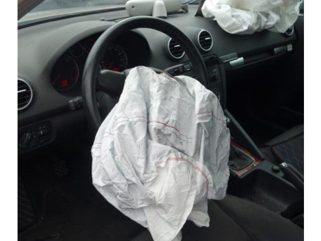 Зеркало электрическое        Audi A3 S3 A3 Sportback 8P  2005 - 2013 года   