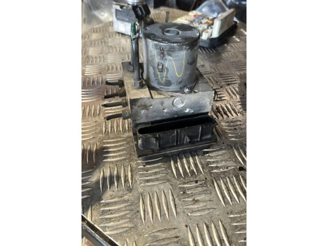 Jednotka ABS 7701063867 Renault Megane II 2006