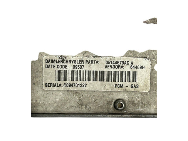 Блок предохранителей 05144579AC, 094701222 Chrysler Town & Country IV 2006