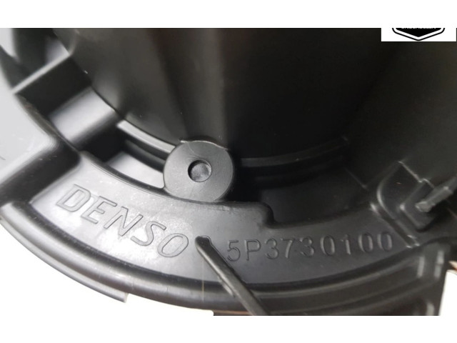 Вентилятор печки    272100975R, 272100975R   Dacia Sandero