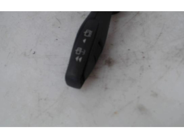 Ручка стеклоочистителей 1537625, 1537625 Ford Fiesta