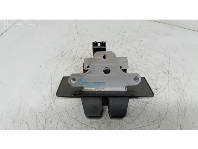 Замок задней крышки