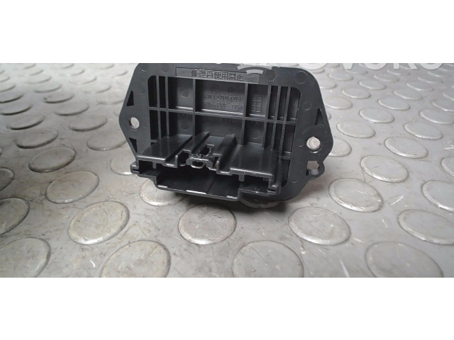 Подушка безопасности в сиденье GJ8AA026114, NICHTZUTREFFEND Mazda 2
