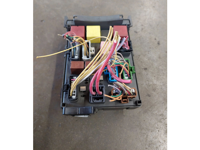 Pojistková skříňka 8200438793, 8200447435 Renault Espace IV 2006