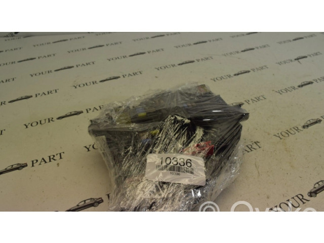 Блок предохранителей 9210859   BMW X3 F25    