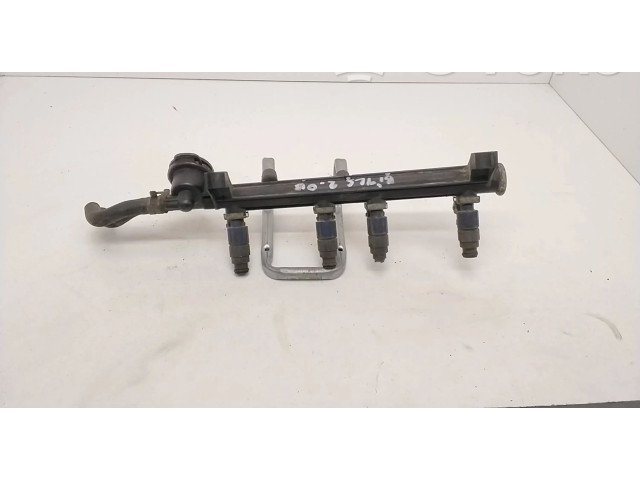 Топливная рампа 037133317N   Volkswagen New Beetle  