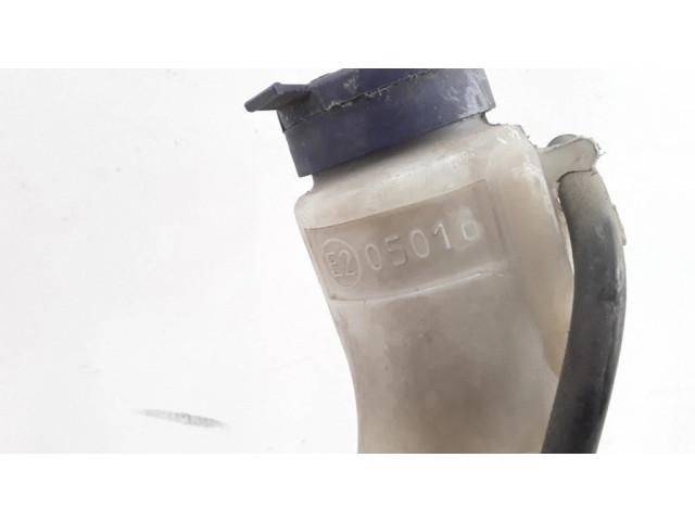 Бачок оконной жидкости