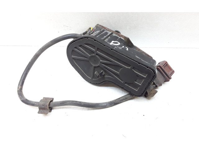 Моторчик стеклоочистителя 0390206951    Volvo S70  V70  V70 XC