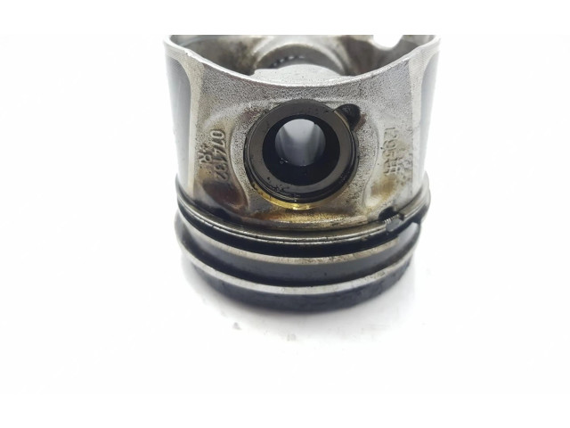  Поршень с шатуном  0628W2  Citroen C1 для бензинового двигателя 1.0