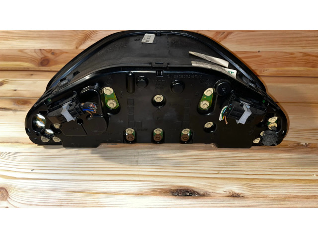 Přístrojová deska Mercedes-Benz E W210 2001 2105403648