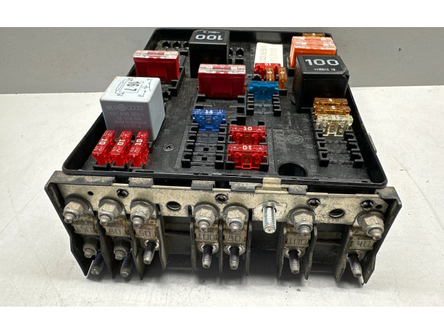 Блок предохранителей 1K0937124K   Audi A3 S3 8P    