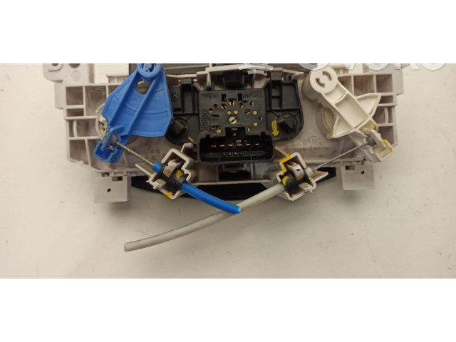 Блок управления климат-контролем Dacia Sandero