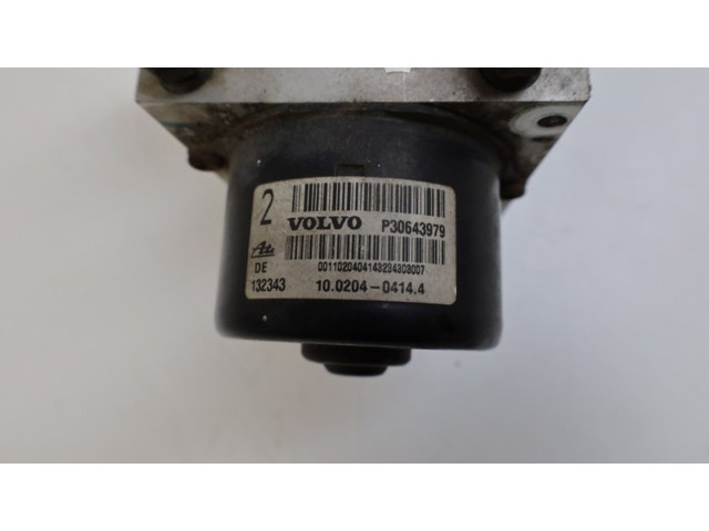 Блок АБС 30643982 Volvo V70 2000 - 2004 года