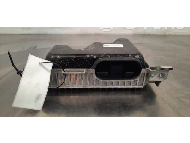 Блок комфорта Tesla Model Y