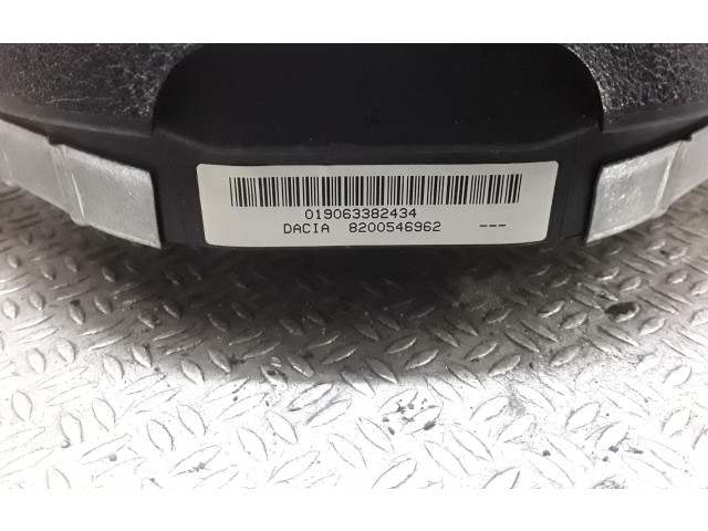 Подушка безопасности водителя 8200546962   Dacia Logan I