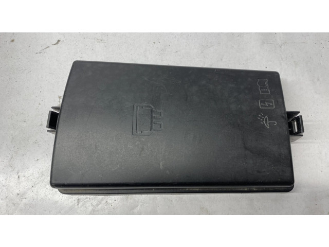 Крышка блока предохранителей 5Q0937132A Audi Q3 F3