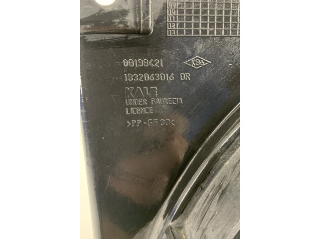 Вентилятор радиатора     7701068310    Renault Clio III 