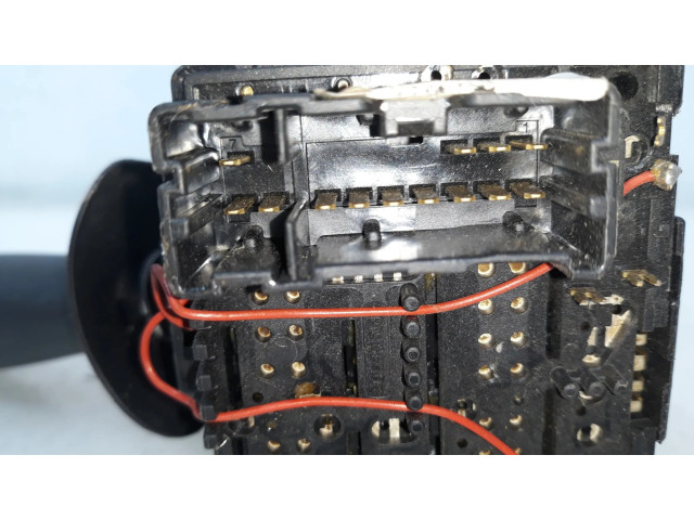 Ручка стеклоочистителей E10670223 Dacia Logan II