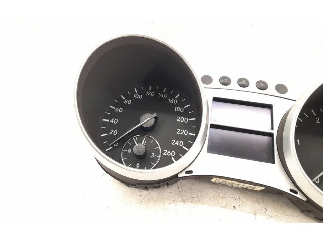 Панель приборов 2514405211, 2519006000   Mercedes-Benz R W251       