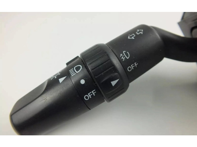 Ручка стеклоочистителей 17D682 Mazda 3 I