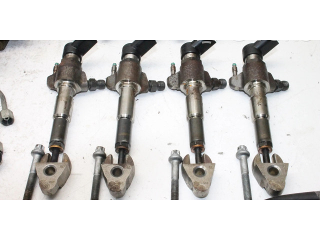 Vstřikovač 9676289780, 9802448680 Mazda 5 pro naftový motor 1.6 Y650