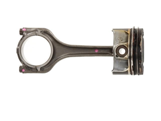 Шатун  04E198401AB    Volkswagen PASSAT B8  