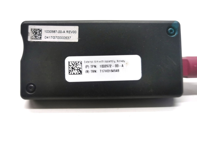 Блок управления 1032972-00-A   Tesla Model X