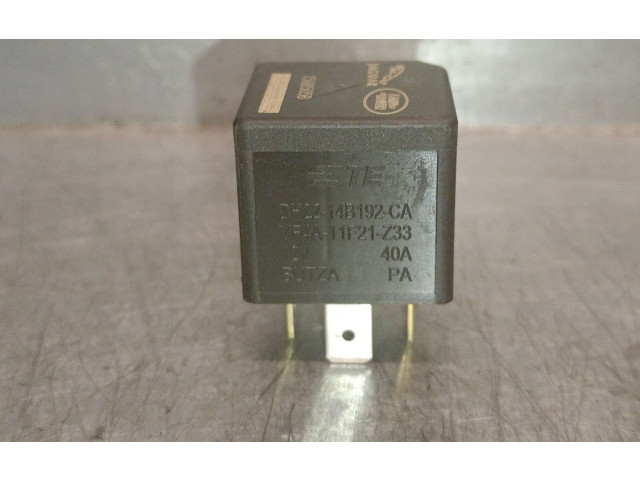 Блок предохранителей DH2214B192CA, VF4A11F21Z33TE Jaguar XE