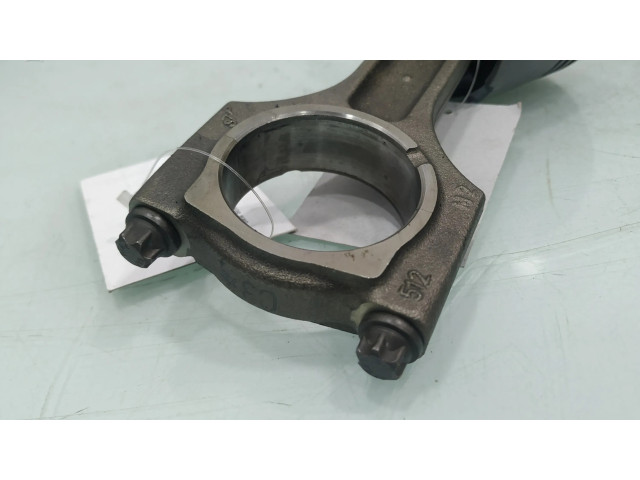 Píst 8487E BMW 1 E81 E87 pro naftový motor 2.0 M47N204D4