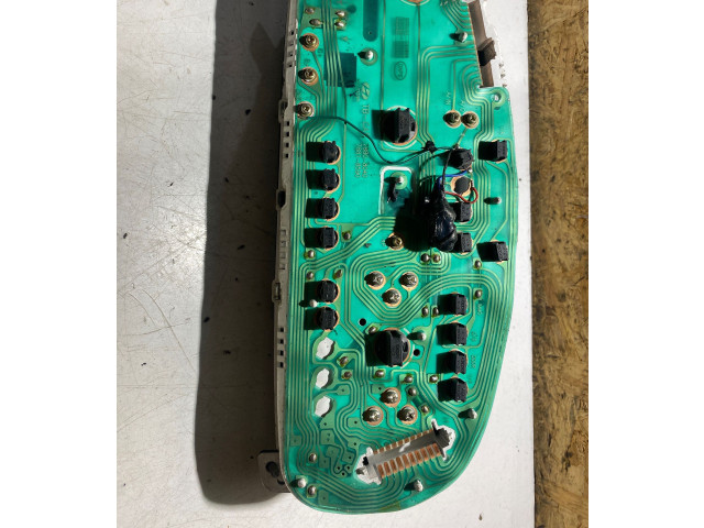 Přístrojová deska KIA Carnival 2006 20030715