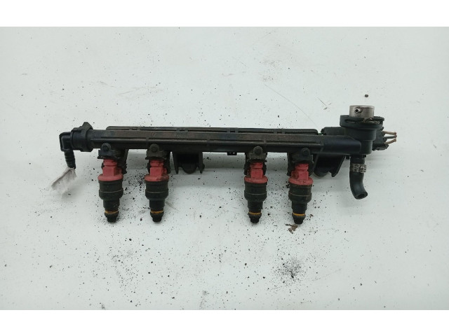 Топливная рампа 7700870914 Renault Clio I