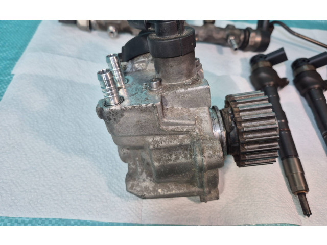 Комплект системы впрыска топлива 04L130755D, 0445010537    Skoda Octavia Mk3 (5E)  CLH 