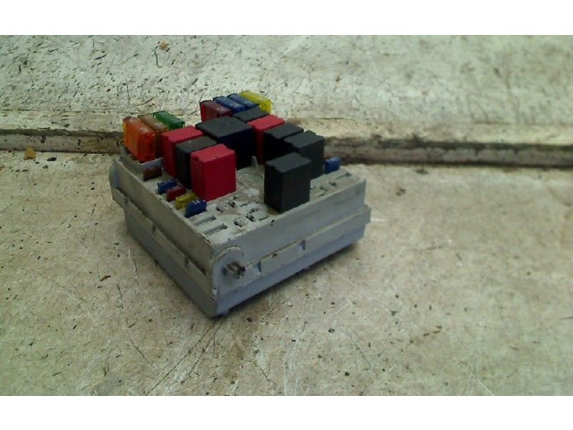   Pojistková skříňka    Fiat Punto (188) 2004