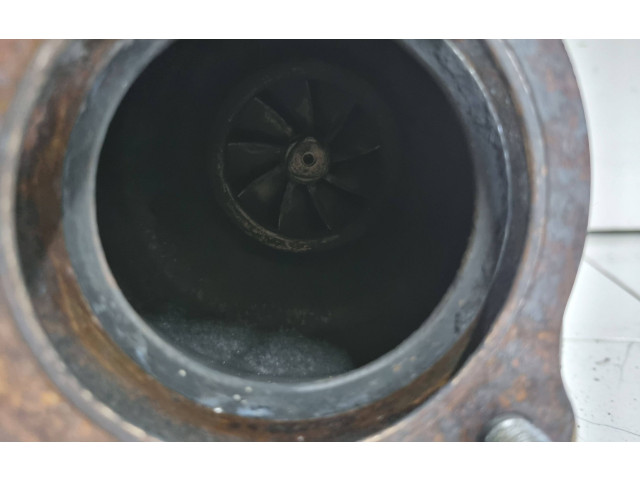 Турбина Volvo S80 8689592, GT2052V для двигателя D5244T