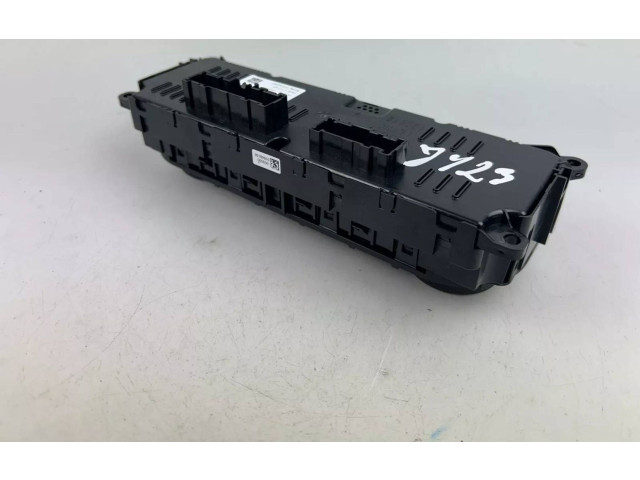 Блок управления климат-контролем M1BT-18C612-HC   Ford Escape IV