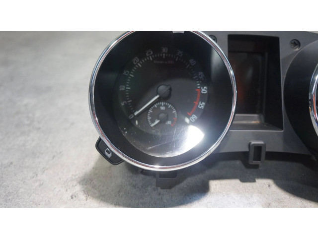 Панель приборов 5L0920940T   Skoda Yeti (5L)       