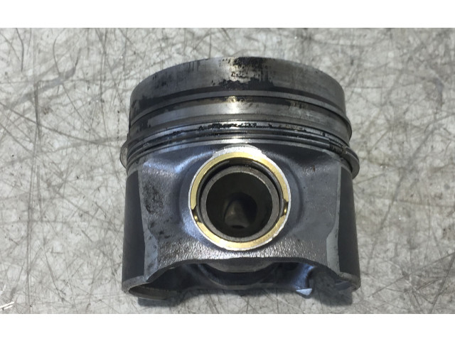 Píst Volkswagen Transporter - Caravelle T5