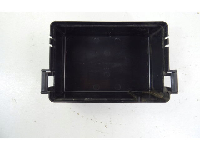 Pojistková skříňka 243821KN0A Nissan Pulsar 2013