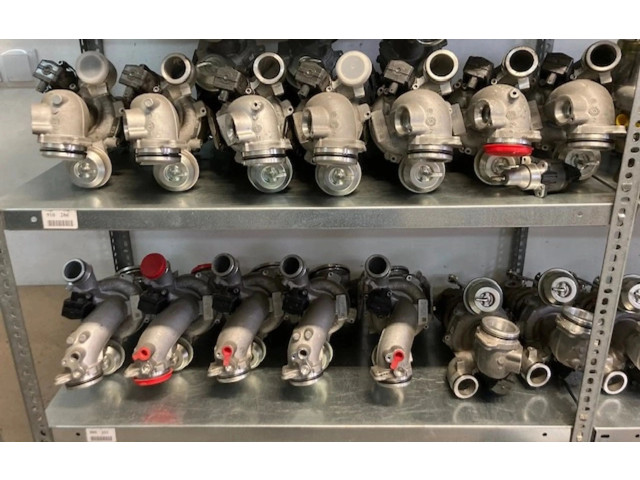 Turbodmychadlo Нагнетатель Mercedes-Benz GLC C253