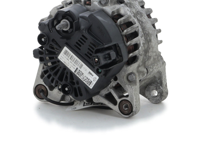 Генератор 231008017R Dacia Duster