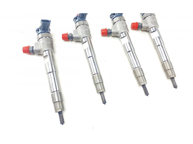 Комплект форсунок 0445110800, 166007427R Dacia Duster II K9K 878